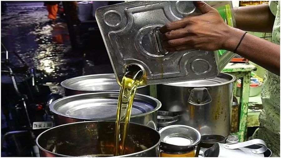 government-took-two-big-steps-in-48-hours-to-make-cooking-oil-cheaper-edible-oil-price-hike-import-duty