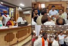 अकोला नगर निगम की पहली बैठक में भारी हंगामा,सत्ताधारी भाजपा और विपक्ष आमने-सामने